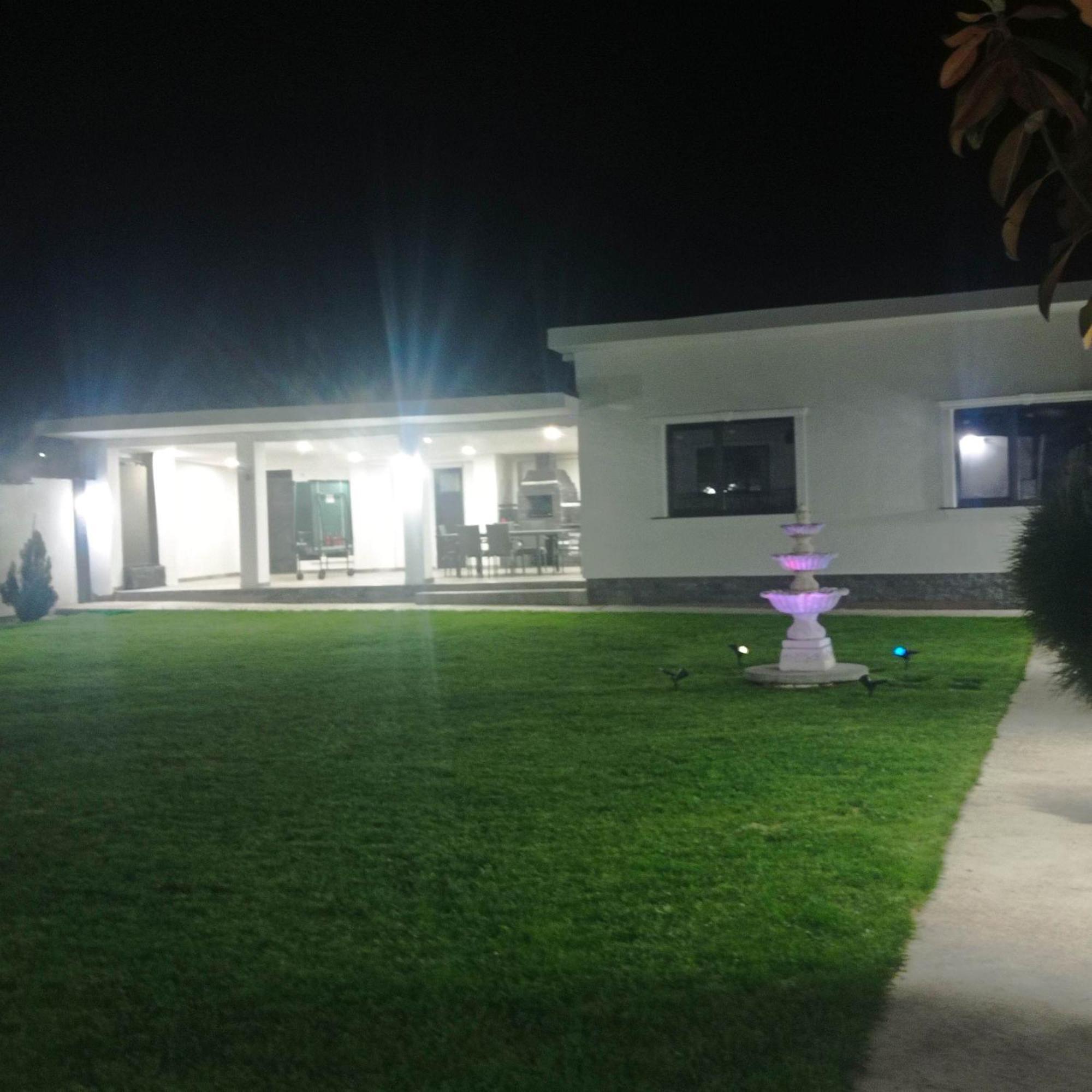 Bed and Breakfast Casa Leahu Baile 1 Mai Exterior foto